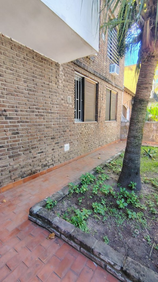 VENTA BARRIO PARQUE PB CON PATIO APTO CREDITO 