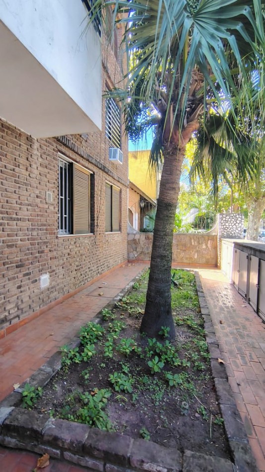 VENTA BARRIO PARQUE PB CON PATIO APTO CREDITO 