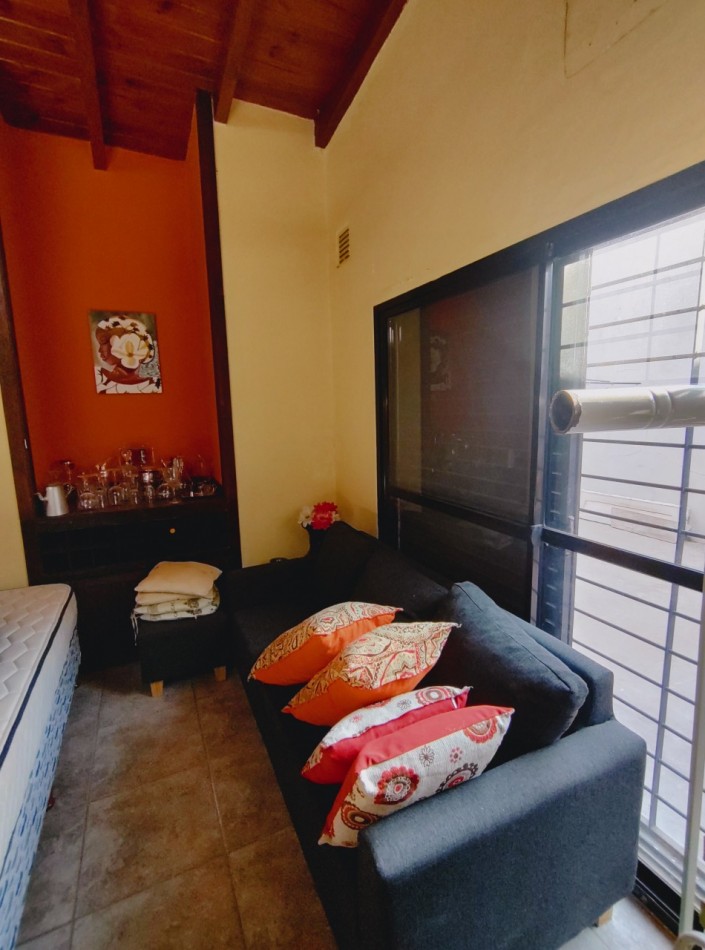 RETASADA - APTA CREDITO - CASA DE  2 DORMITORIOS ROLDAN  