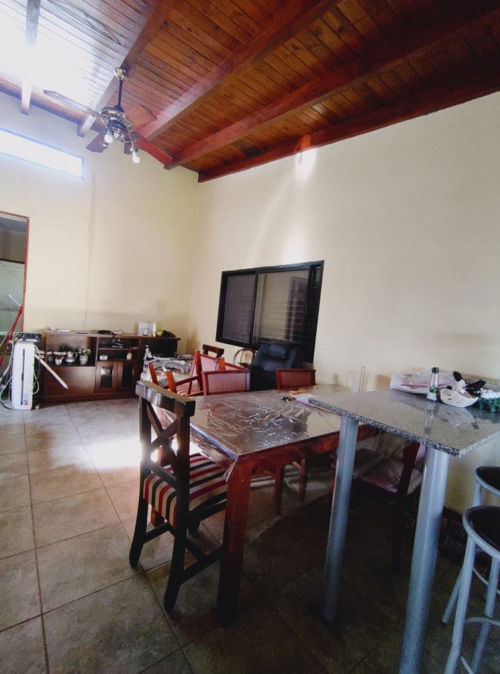 RETASADA - APTA CREDITO - CASA DE  2 DORMITORIOS ROLDAN  