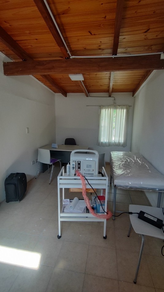 Local comercial  LOCAL + Garage + amplio jardin con piscina  