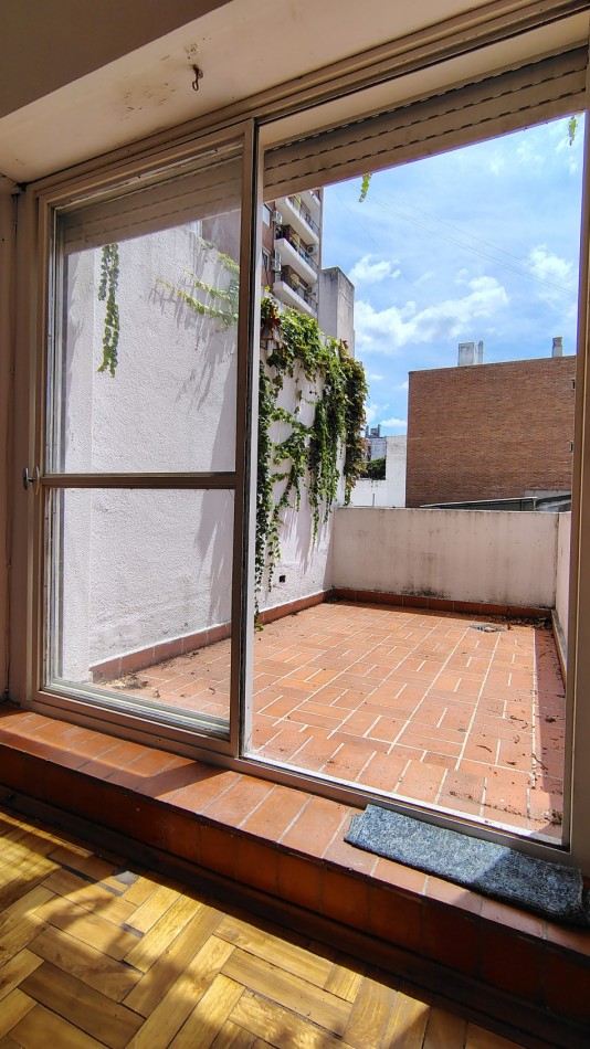 VENTA PH  CON AMPLIO BALCON  Y COCHERA ROSARIO CENTRO APTO CREDITO 