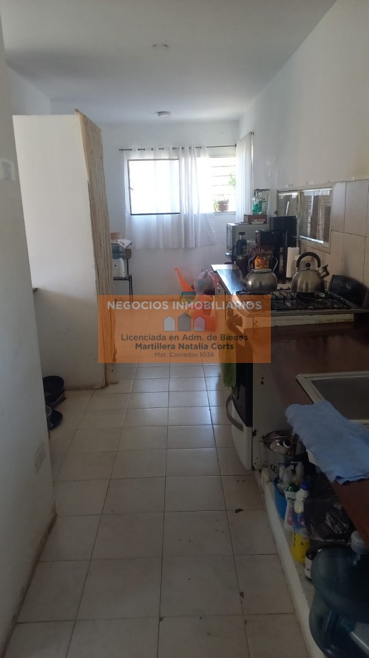 VENTA URGENTE - RETASADA - PROPIEDAD 4 DORMITORIOS - APTA CREDITO "FISHERTON R" ACEVEDO Y LA REPUBLICA - ROSARIO 