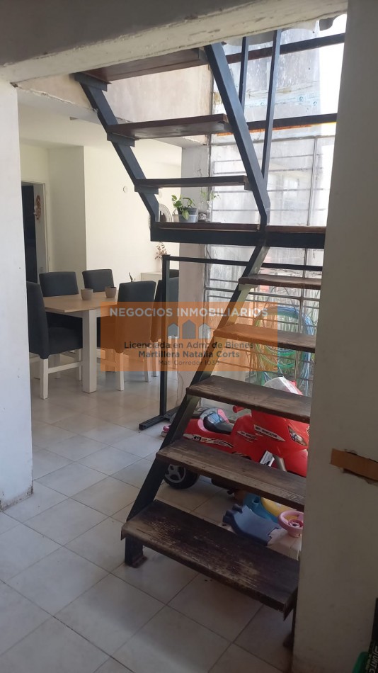 VENTA URGENTE - RETASADA - PROPIEDAD 4 DORMITORIOS - APTA CREDITO "FISHERTON R" ACEVEDO Y LA REPUBLICA - ROSARIO 