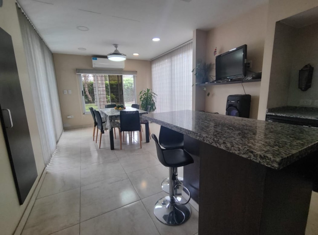 FUNES VENDE - Casa apta credito / zona barrios vida