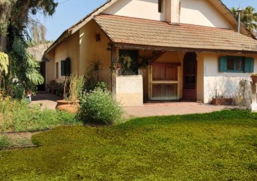 Hermosa casa estilo ingles en Funes Centro