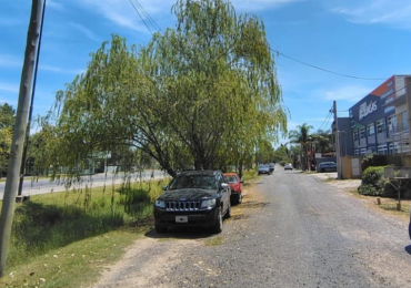 Funes UNICA  reciclar o demoler sobre colectora ruta 9 altura Garita 7 