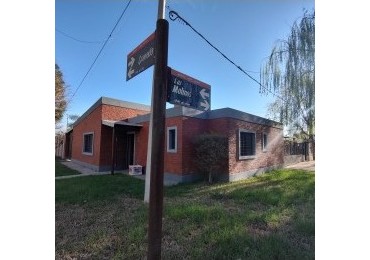 RETASADA - APTA CREDITO - CASA DE  2 DORMITORIOS ROLDAN  